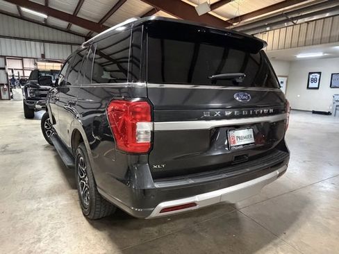 Used 2024 Ford Expedition XLT image 8