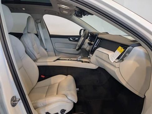New 2026 Volvo XC60 T8 Ultra w/ Protection Package Premier AWD/4WD image 31