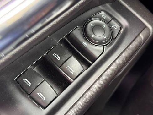 Used 2020 Chevrolet Silverado 1500 Custom w/ Infotainment Package image 21