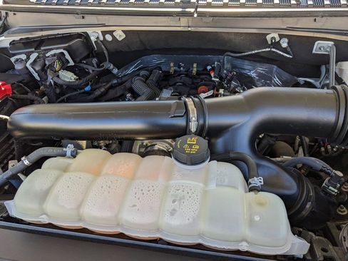 Used 2024 Ford Expedition Limited image 22