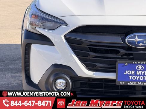 Used 2025 Subaru Outback Premium w/ Popular Package #1A image 5