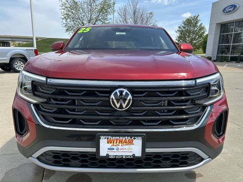 New 2025 Volkswagen Atlas Cross Sport SEL image 8