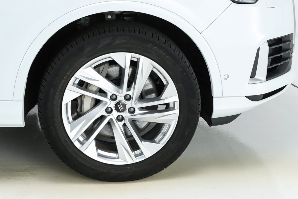 Used 2023 Audi Q7 3.0T Premium Plus AWD/4WD image 27
