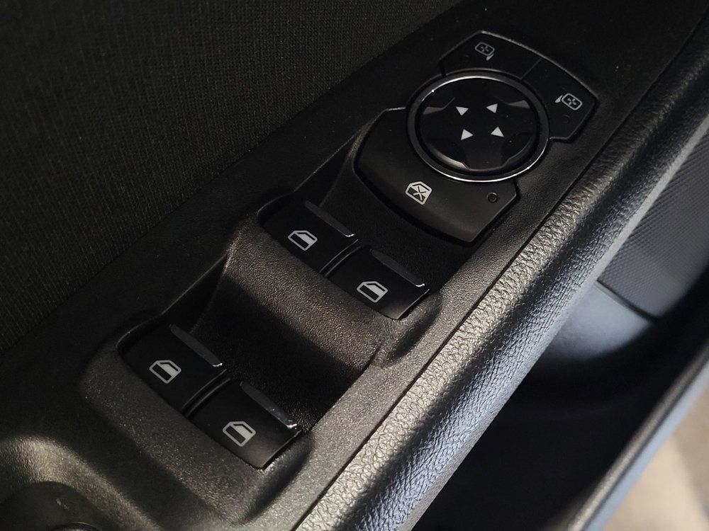 Used 2020 Ford Fusion SE FWD image 27