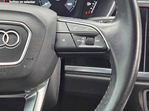 Used 2020 Audi Q3 2.0T Premium w/ Convenience Package image 28