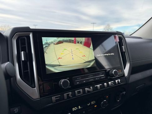 New 2025 Nissan Frontier SV w/ SV Convenience Package image 21