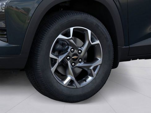 New 2026 Chevrolet Trax LT w/ LT Convenience Package image 9