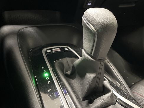 Used 2024 Toyota Corolla SE image 11