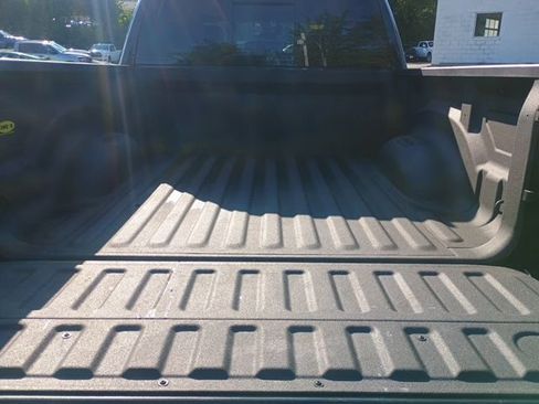 Used 2025 RAM 1500 Laramie w/ Sport Appearance Package AWD/4WD image 19