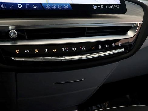 Used 2026 Cadillac Lyriq Luxury AWD/4WD image 18