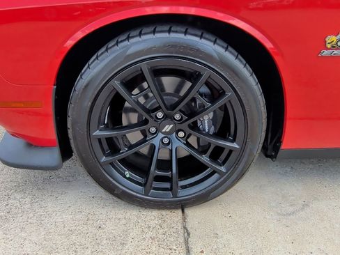 Used 2021 Dodge Challenger R/T Scat Pack RWD image 38