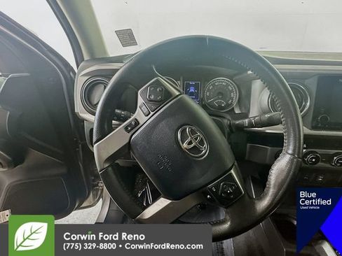 Used 2017 Toyota Tacoma SR5 AWD/4WD image 14