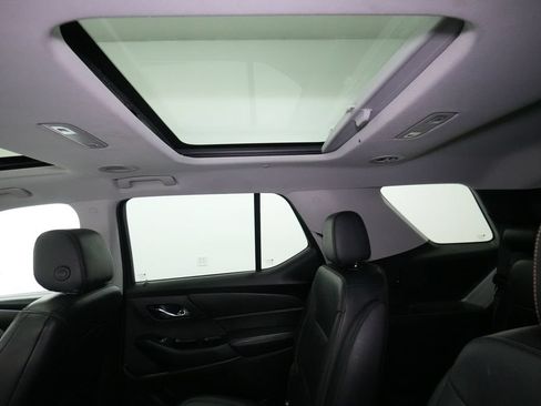 Used 2019 Chevrolet Traverse LT w/ LT Premium Package AWD/4WD image 22