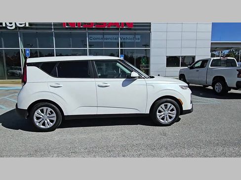 Used 2020 Kia Soul LX FWD image 34