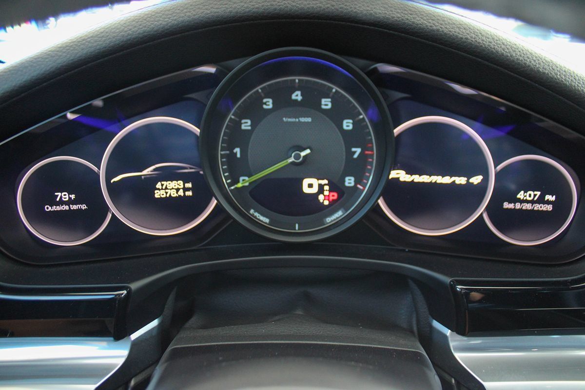 Used 2019 Porsche Panamera 4 AWD/4WD image 42