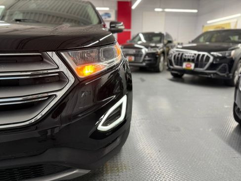 Used 2017 Ford Edge Titanium w/ Equipment Group 301A image 4