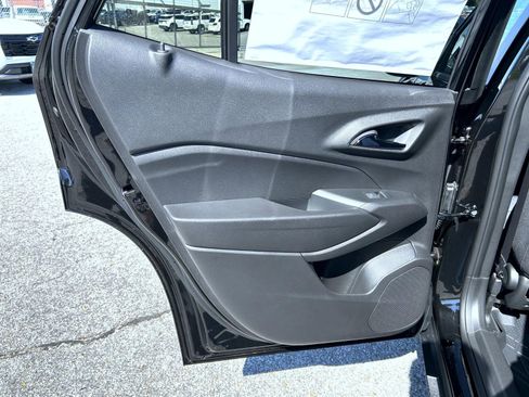 New 2026 Chevrolet Trax RS w/ Sunroof Package image 17
