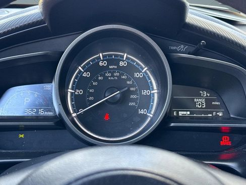 Used 2019 Toyota Yaris LE image 18