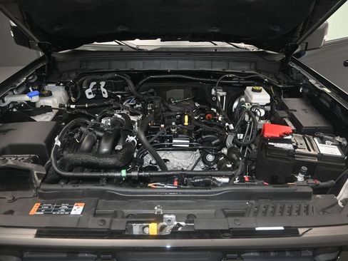Used 2024 Ford Bronco Outer Banks AWD/4WD image 16