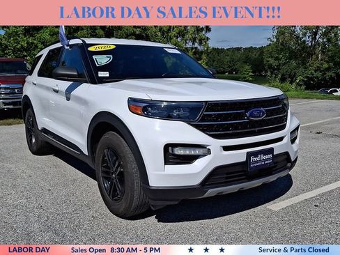 Certified 2020 Ford Explorer XLT w/ Equipment Group 202A AWD/4WD image 2
