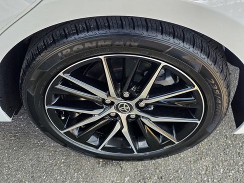 Used 2022 Toyota Camry SE FWD image 31