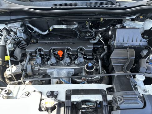 Used 2021 Honda HR-V Sport image 17