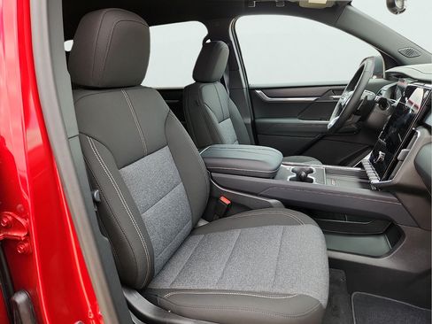 New 2026 GMC Acadia Elevation FWD image 17