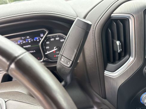 Used 2019 GMC Sierra 1500 Denali w/ Denali Ultimate Package AWD/4WD image 22