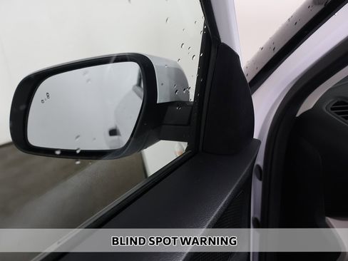 Used 2024 Hyundai Venue SEL image 4