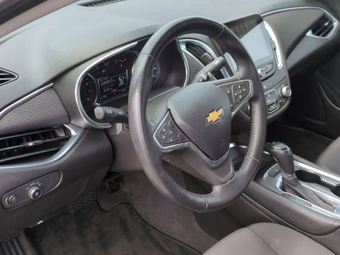 Used 2018 Chevrolet Malibu LT image 10
