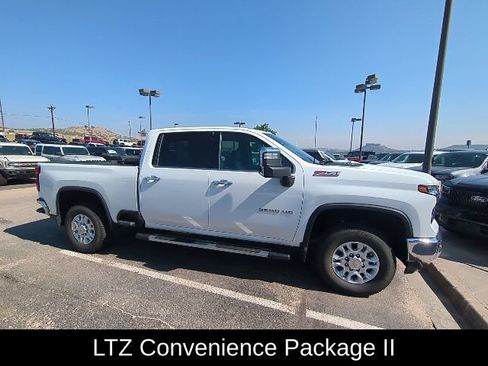 Used 2024 Chevrolet Silverado 2500 LTZ w/ LTZ Premium Package AWD/4WD image 6