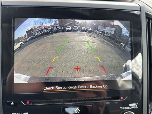 Used 2022 Subaru Crosstrek 2.5i Sport w/ Moonroof Package image 19