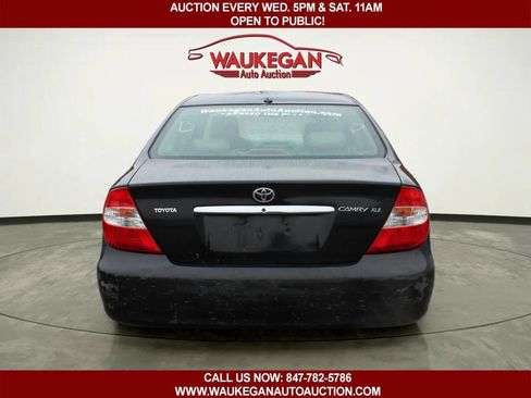 Used 2002 Toyota Camry XLE image 6