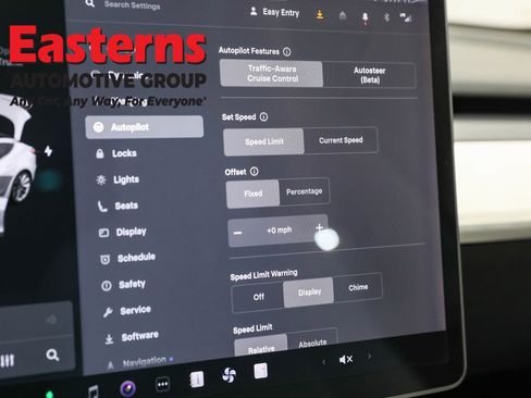 Used 2020 Tesla Model 3 Standard Range Plus image 17