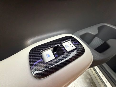 Used 2025 Hyundai Santa Fe Calligraphy AWD/4WD image 27