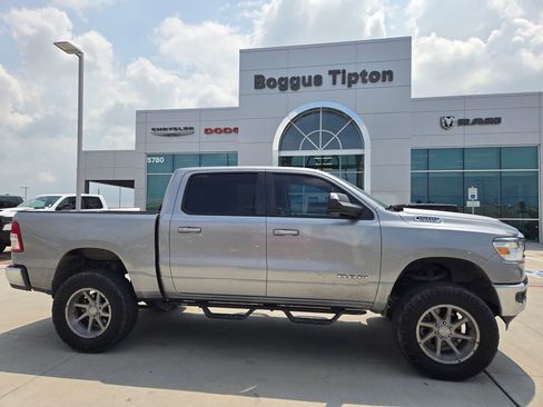Used 2020 RAM 1500 Lone Star AWD/4WD image 2