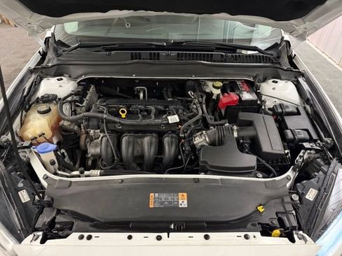 Used 2014 Ford Fusion SE image 17