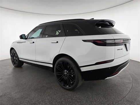 New 2026 Land Rover Range Rover Velar Dynamic SE image 16