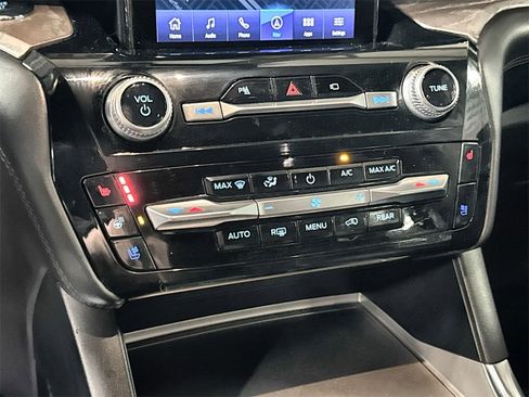 Used 2023 Ford Explorer Platinum w/ Technology Package image 22