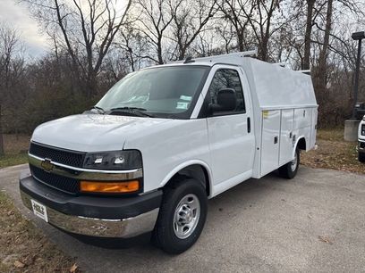 New 2025 Chevrolet Express 3500 w/ Power Convenience Package