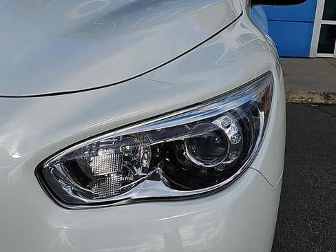 Used 2015 INFINITI QX60 AWD w/ Premium Package image 8