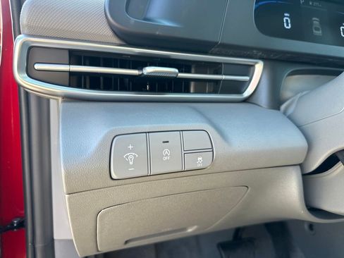 Used 2026 Hyundai Elantra SE image 21