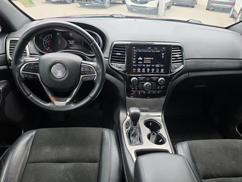 Used 2021 Jeep Grand Cherokee Laredo X AWD/4WD image 10