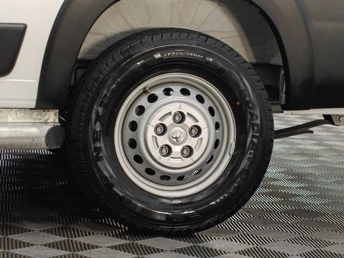 Used 2025 RAM ProMaster 2500 w/ U-Haul Equipment Group FWD image 55