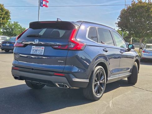 Used 2023 Honda CR-V Sport Touring image 4