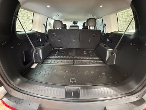 Used 2025 Hyundai Santa Fe SEL image 11