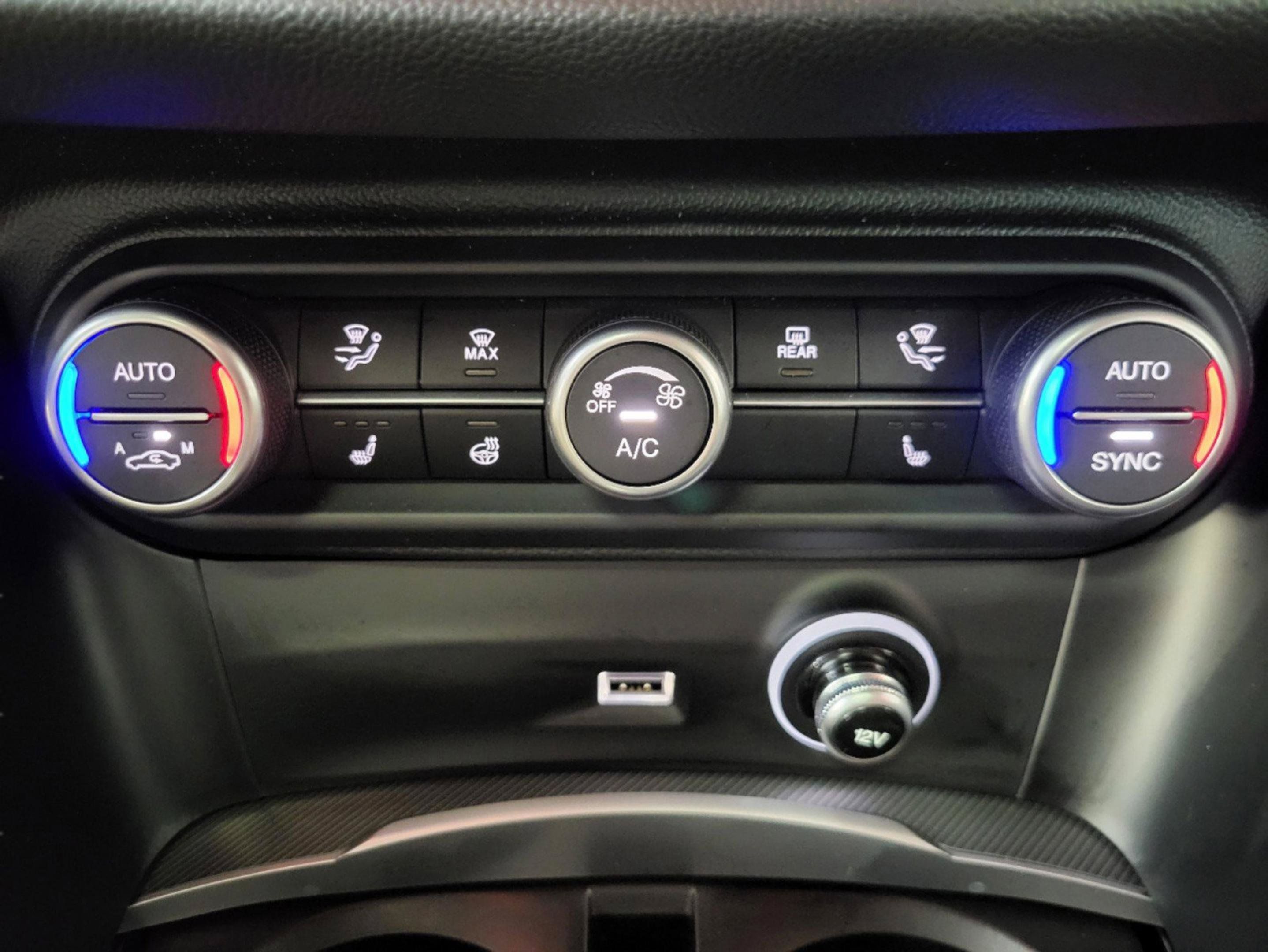 New 2025 Alfa Romeo Stelvio Sprint AWD/4WD image 76