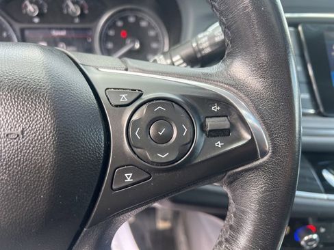 Used 2020 Buick Enclave Essence w/ Sport Touring Edition image 30