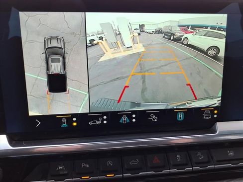 Used 2022 Chevrolet Silverado 1500 LTZ w/ LTZ Convenience Package II image 27