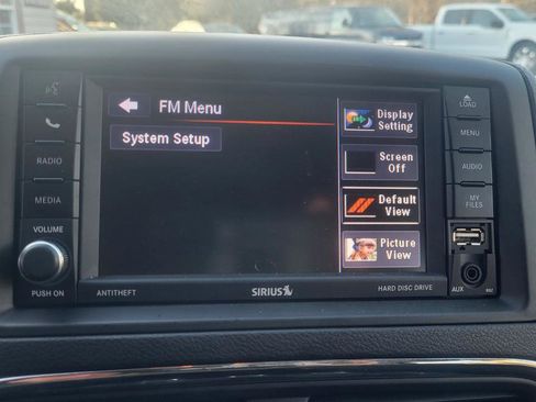 Used 2018 Dodge Grand Caravan SE w/ UConnect Hands-Free Group image 16